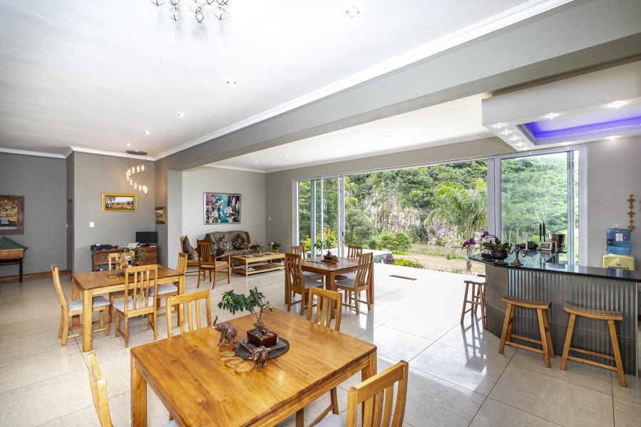 6 Bedroom Property for Sale in Dorchester Heights Eastern Cape